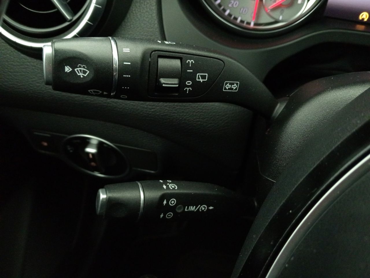 Foto Mercedes-Benz Clase CLA 17