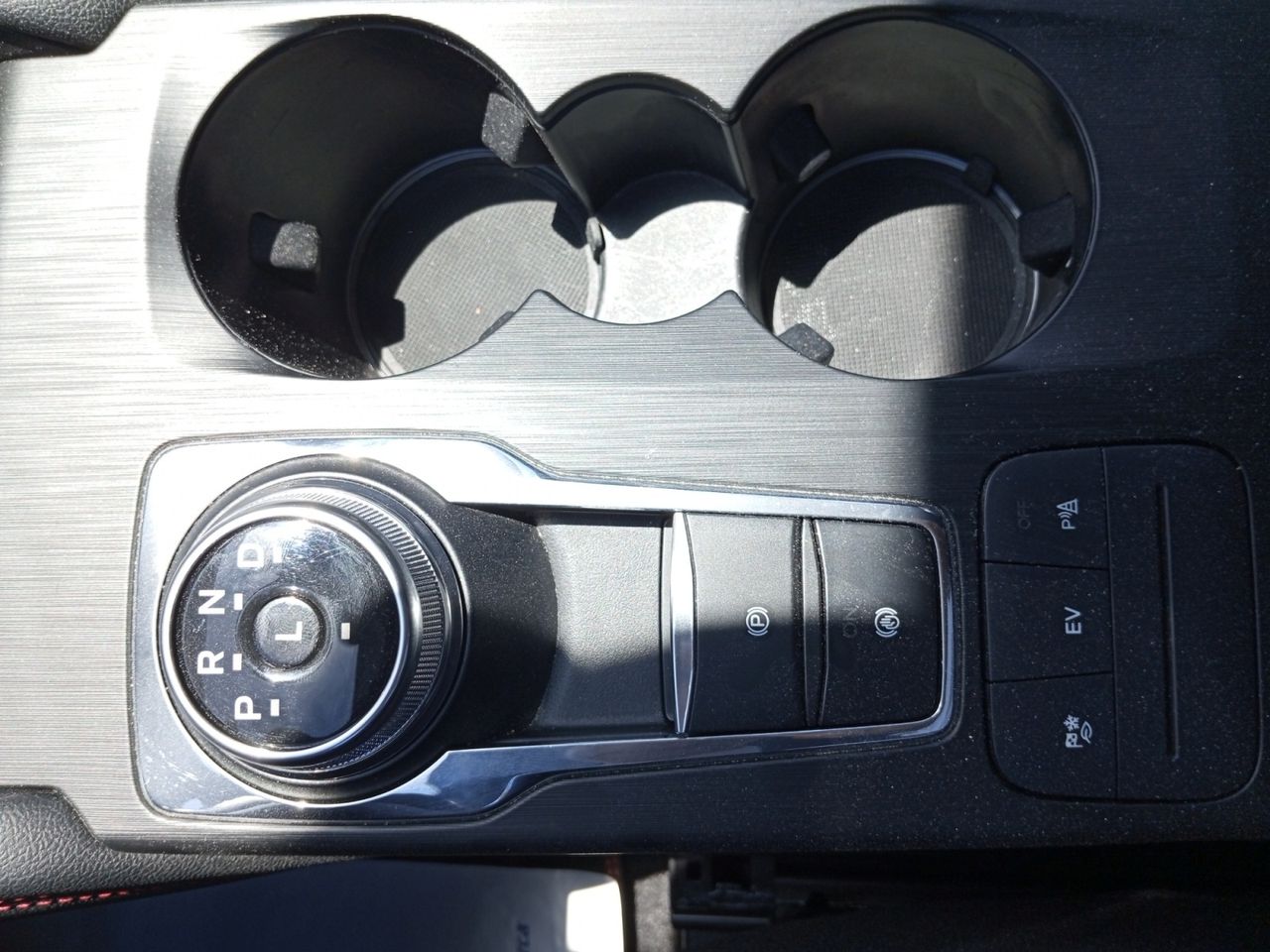 Foto Ford Kuga 15