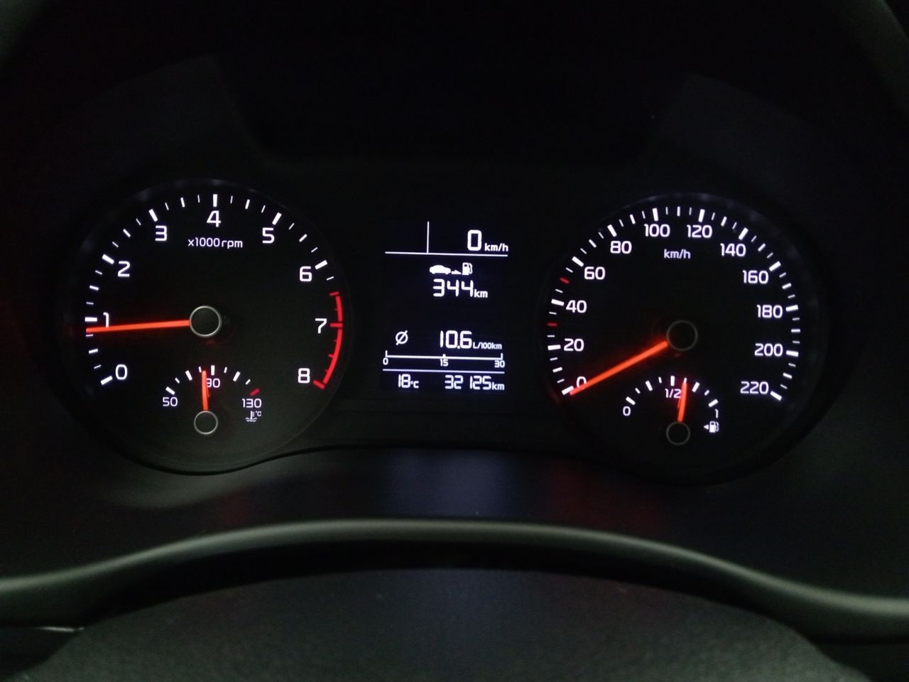 Foto Kia Stonic 10