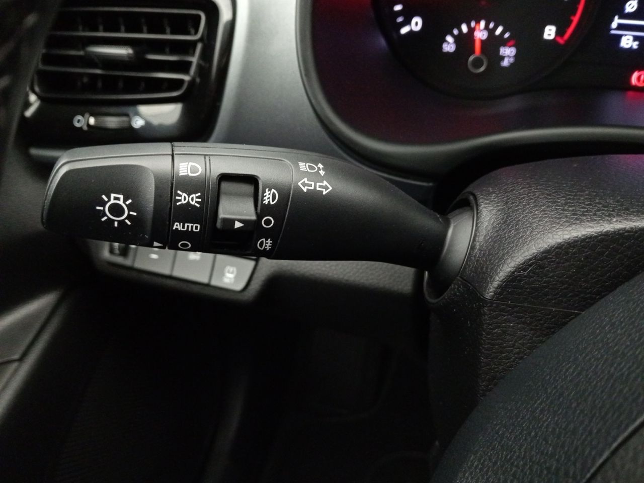 Foto Kia Stonic 18