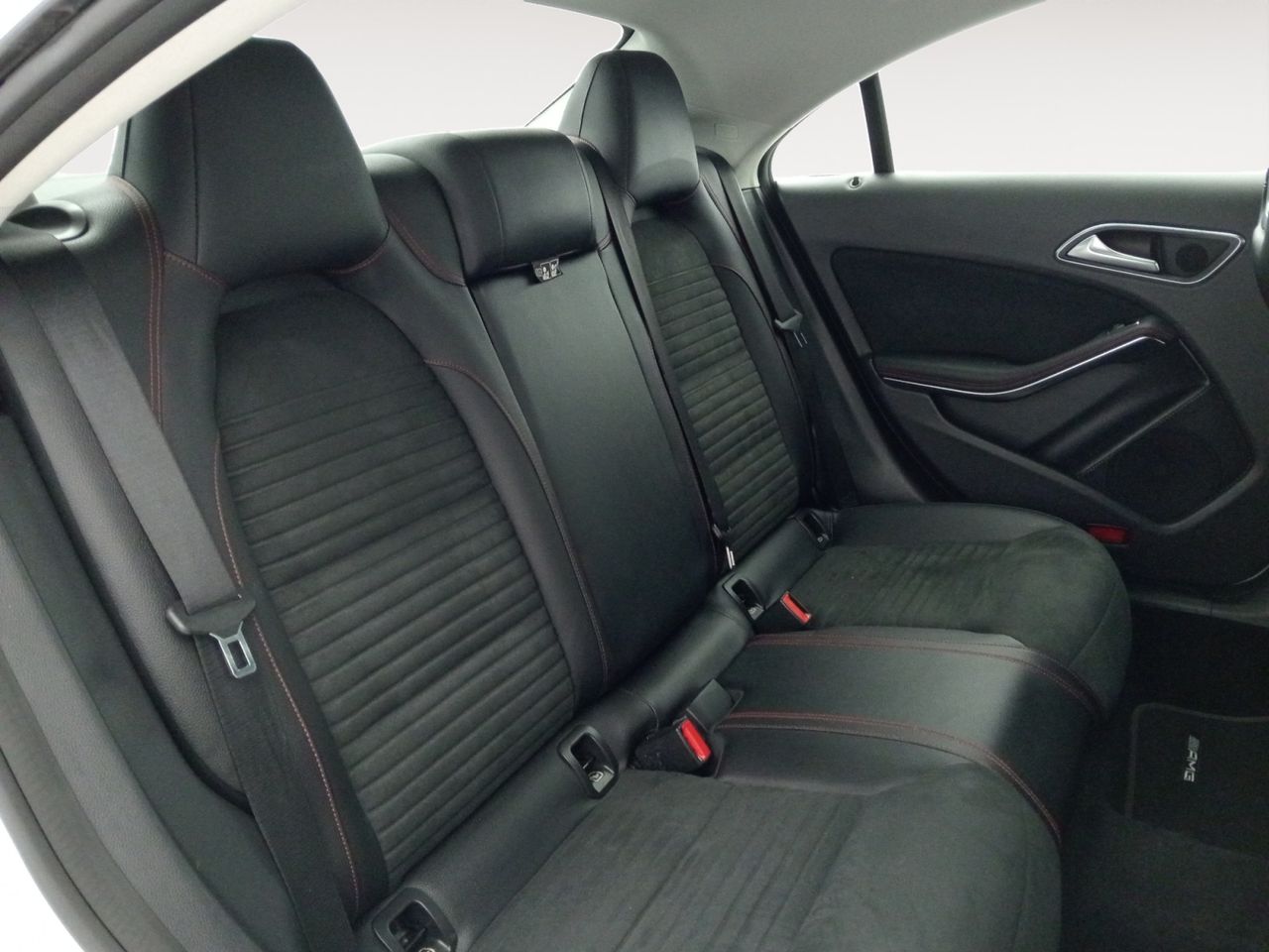 Foto Mercedes-Benz Clase CLA 9