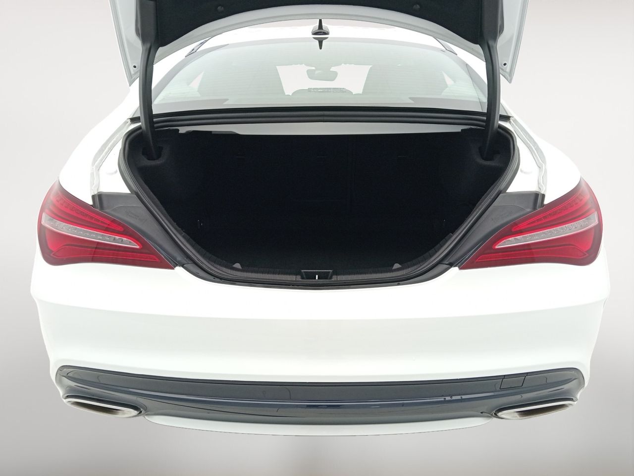 Foto Mercedes-Benz Clase CLA 22