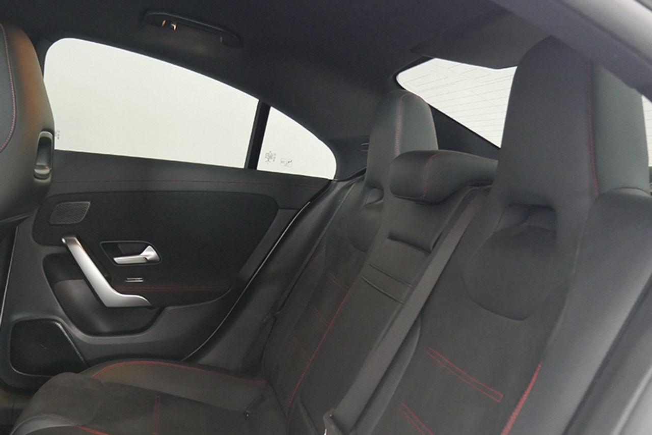 Foto Mercedes-Benz Clase CLA 9