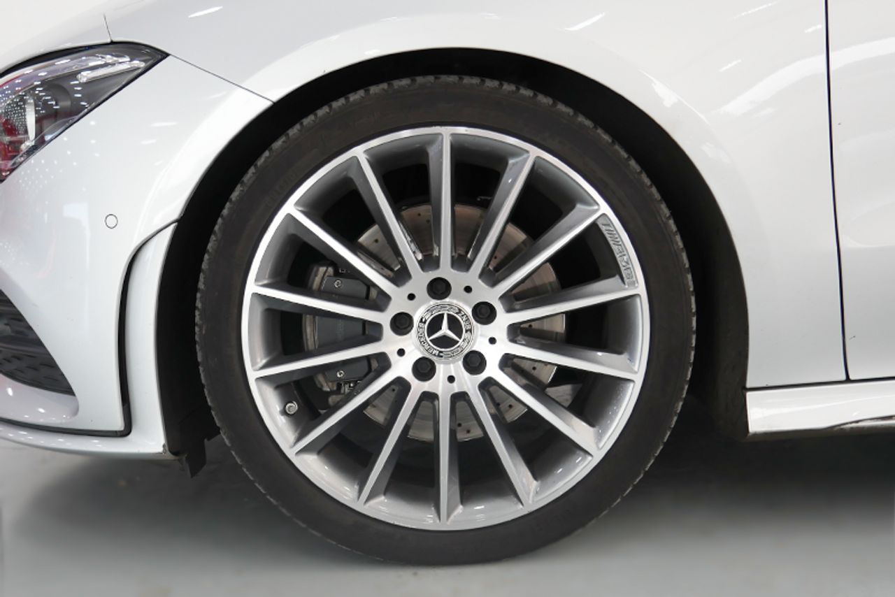 Foto Mercedes-Benz Clase CLA 10