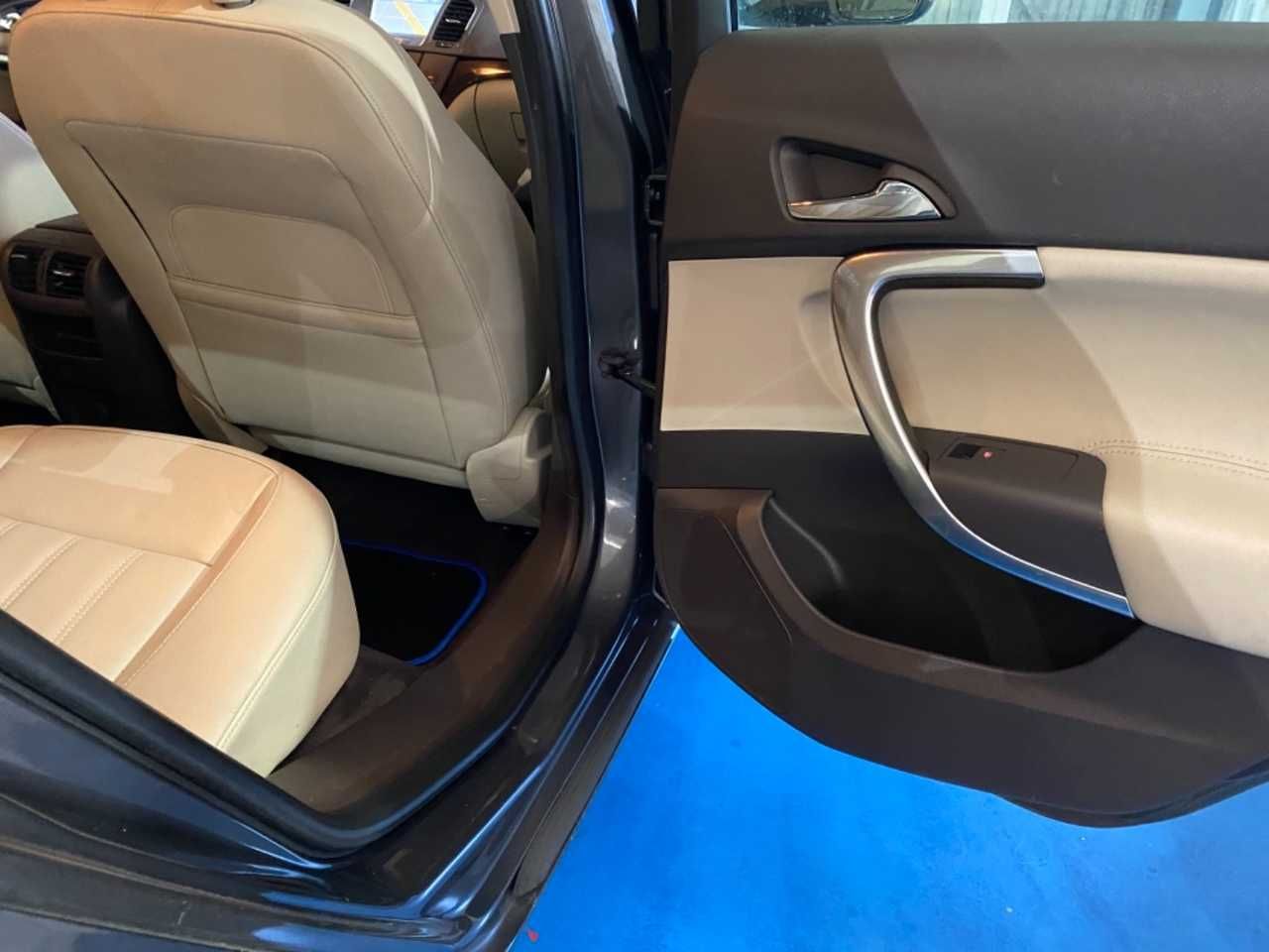 Foto Opel Insignia  24