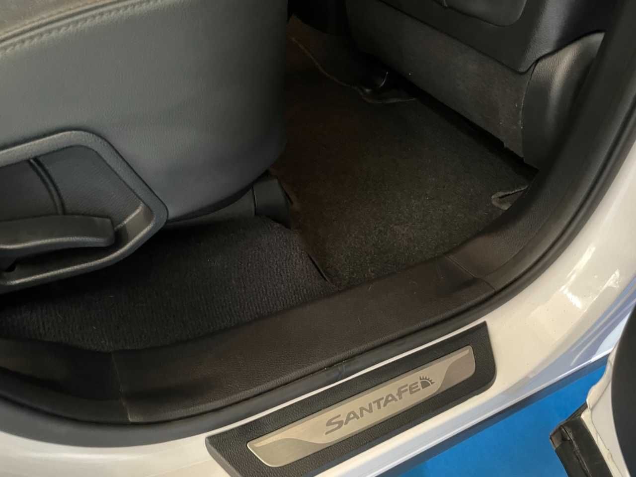 Foto Hyundai Santa Fe 24