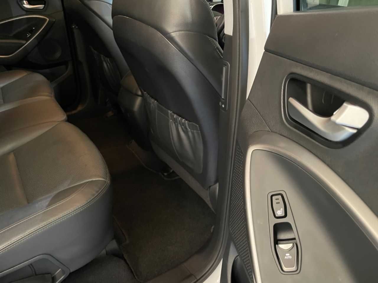 Foto Hyundai Santa Fe 32