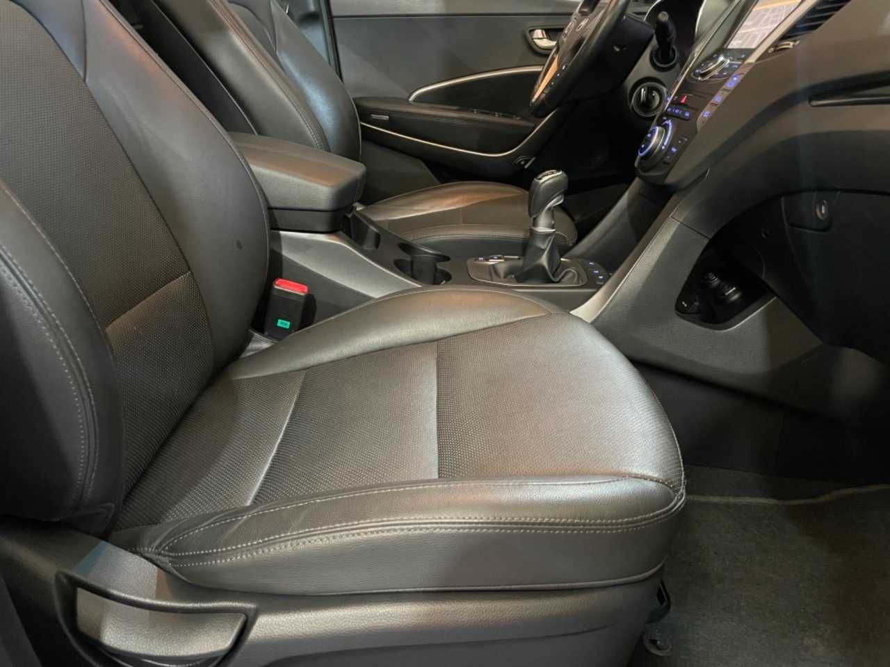 Foto Hyundai Santa Fe 36