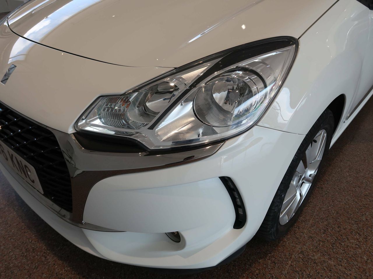 Foto DS Automobiles DS 3 12