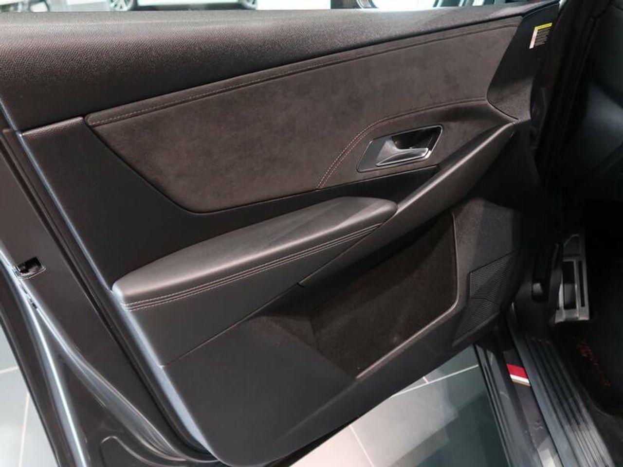Foto DS Automobiles DS 7 15