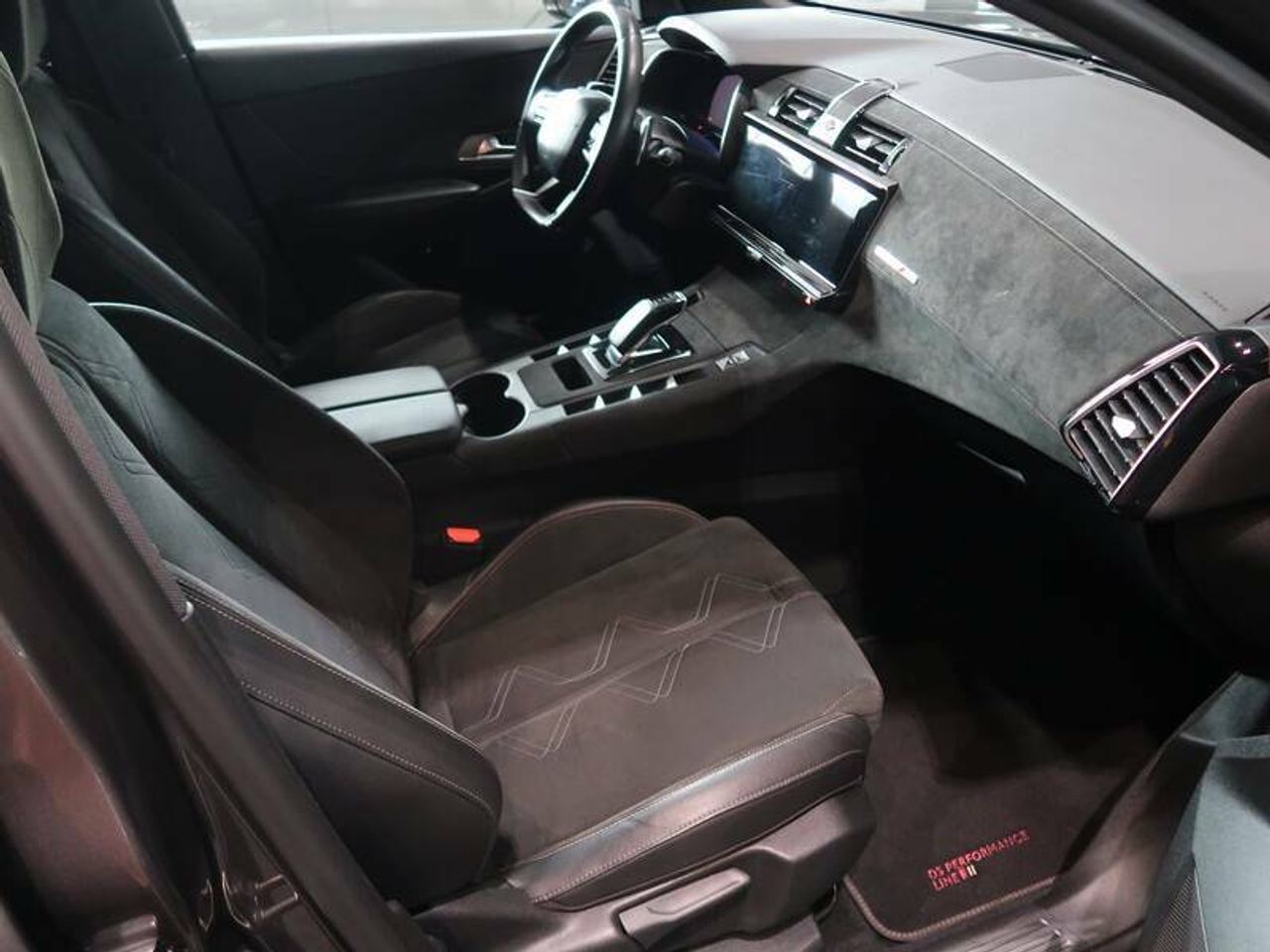Foto DS Automobiles DS 7 35