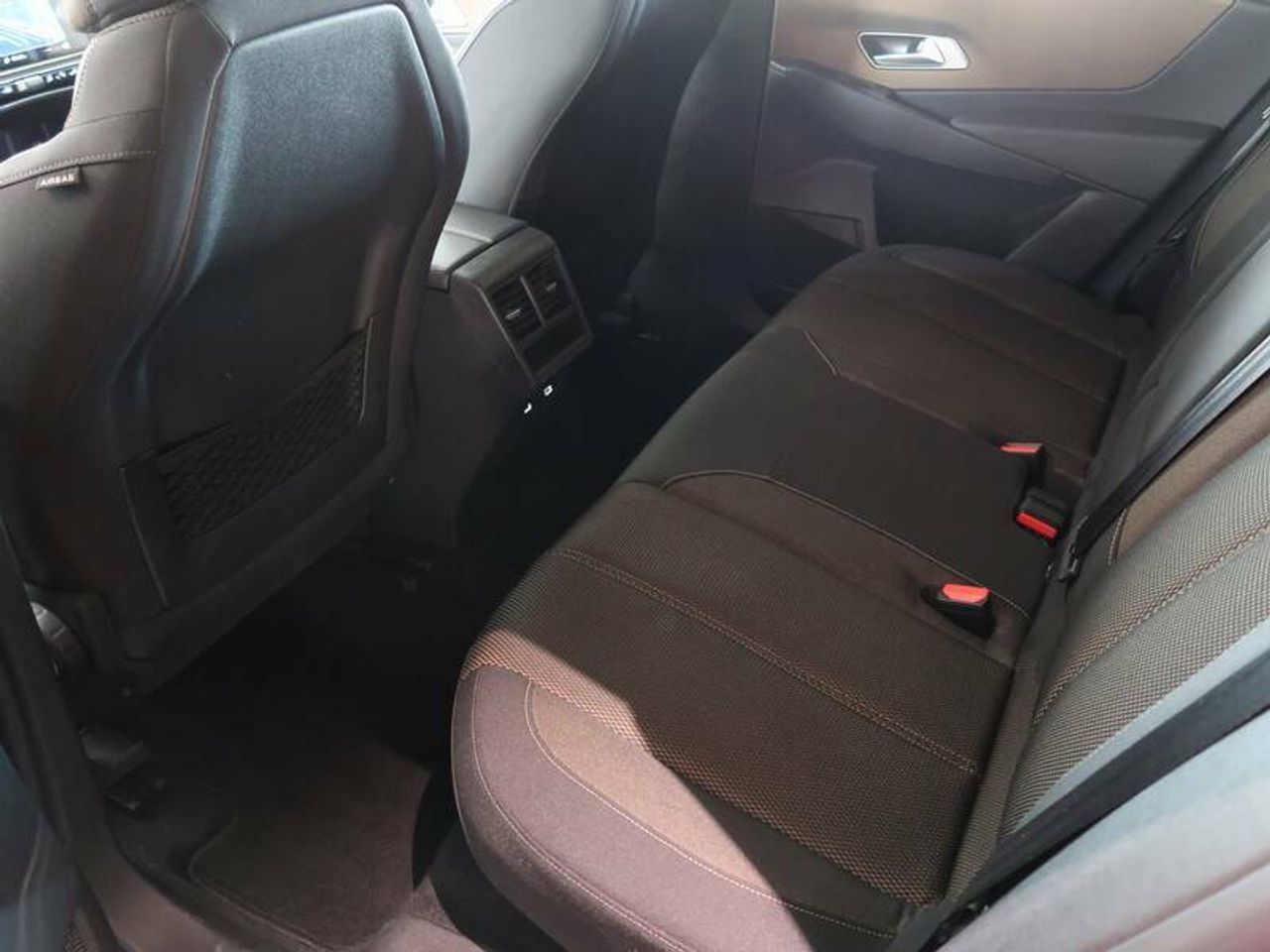 Foto DS Automobiles DS 7 8