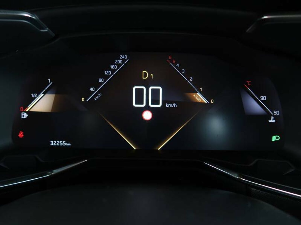 Foto DS Automobiles DS 7 13