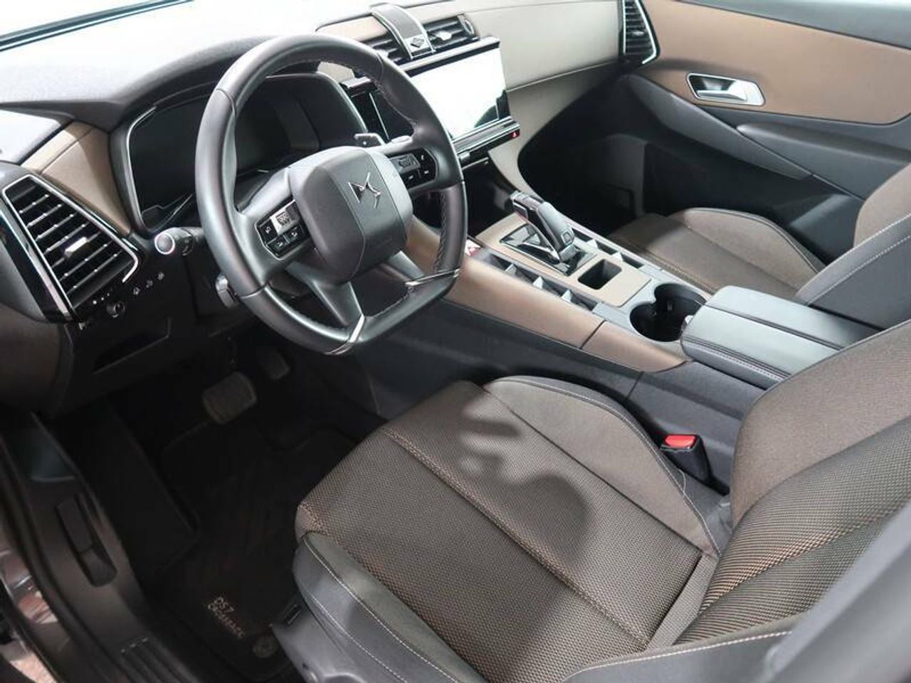 Foto DS Automobiles DS 7 14