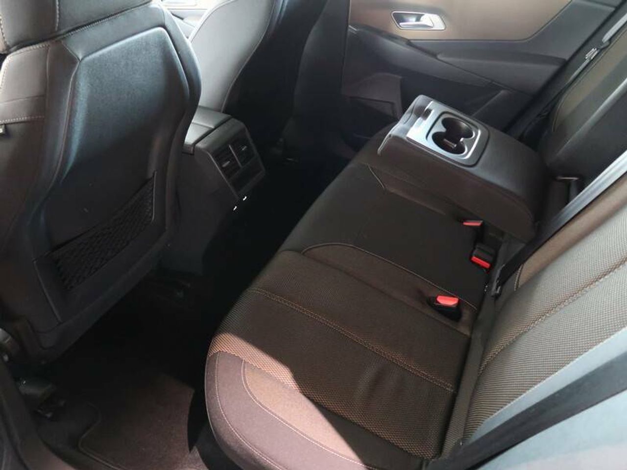 Foto DS Automobiles DS 7 19