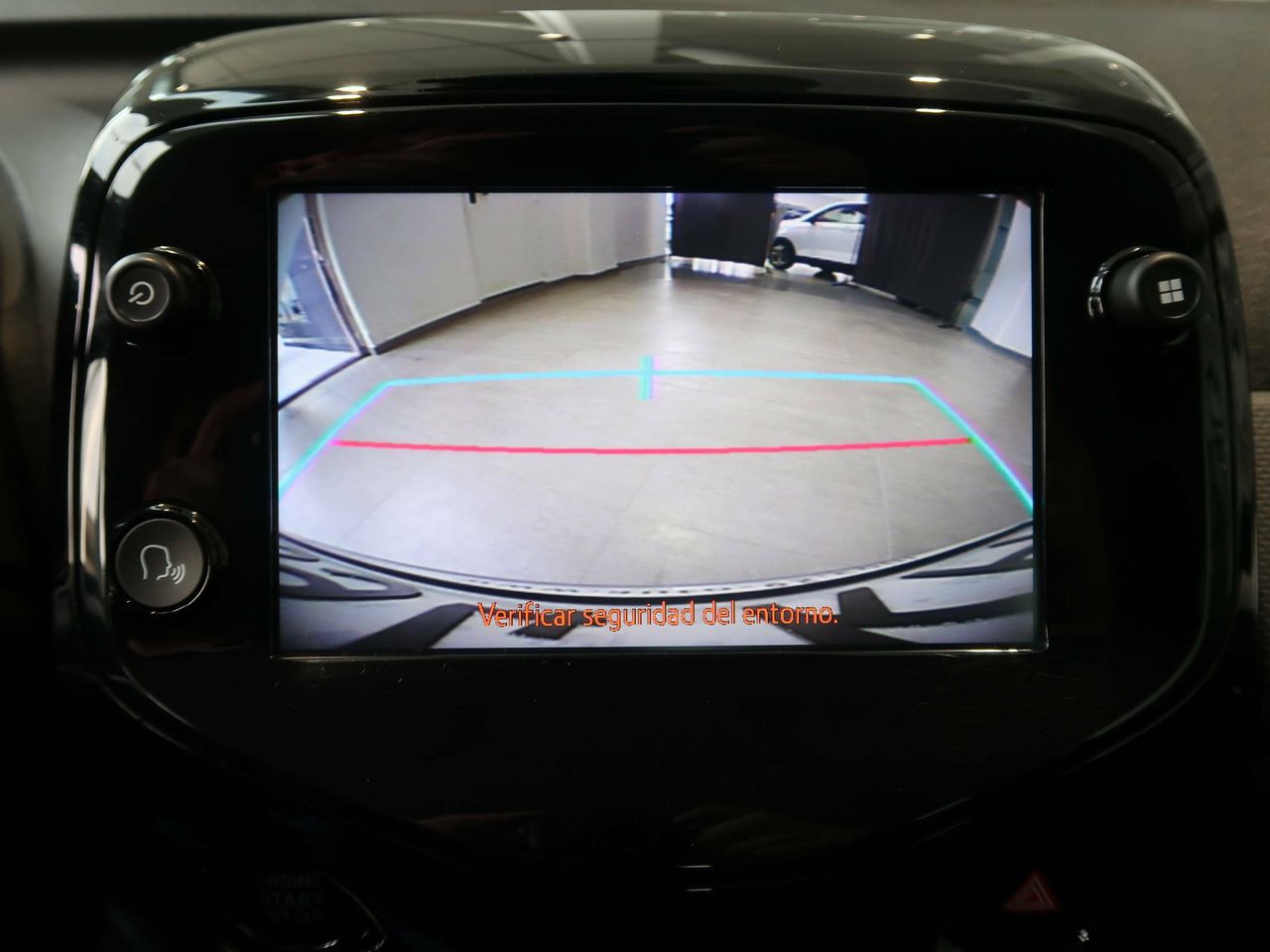 Foto Peugeot 108 12