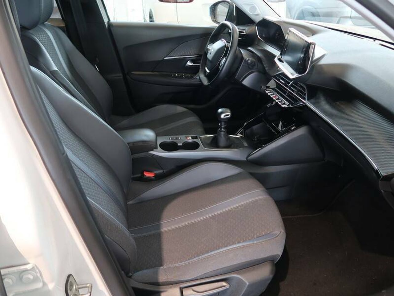 Foto Peugeot 2008 23