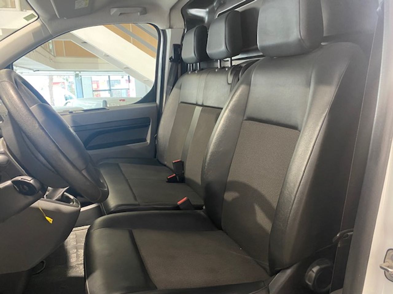 Foto Peugeot Expert 28