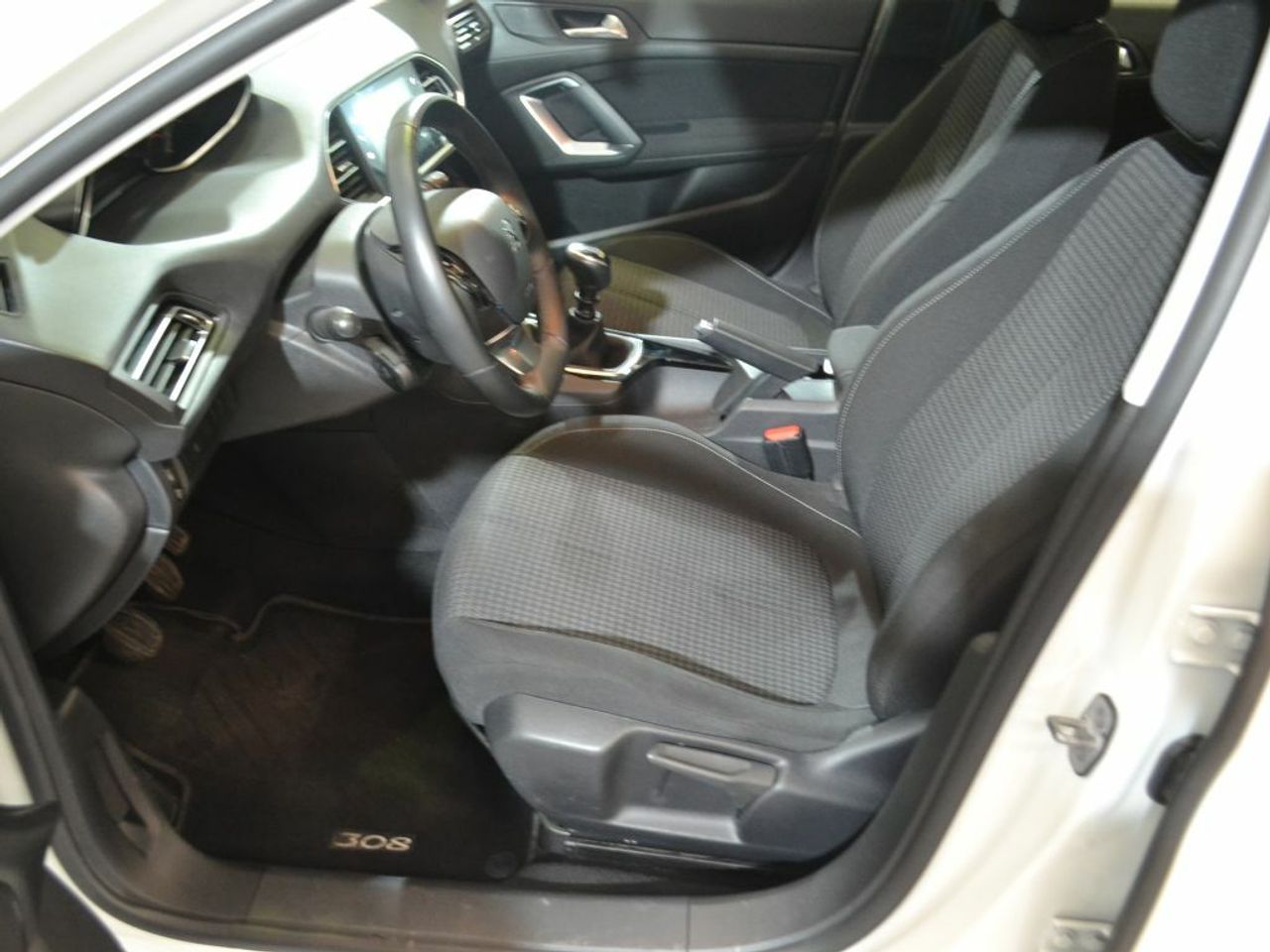 Foto Peugeot 308 9