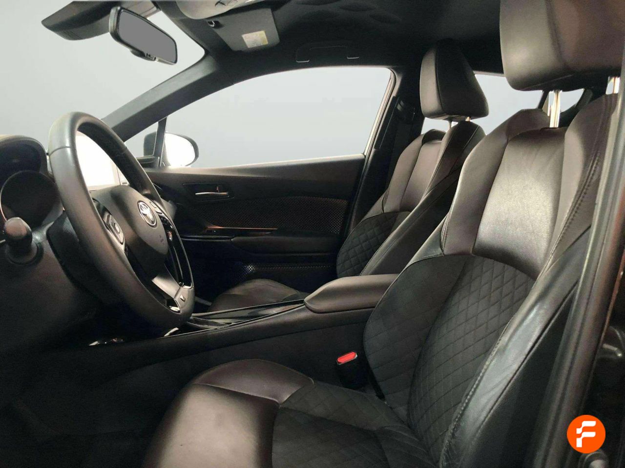 Foto Toyota C-HR 16