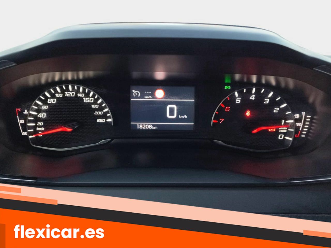 Foto Peugeot 208 8