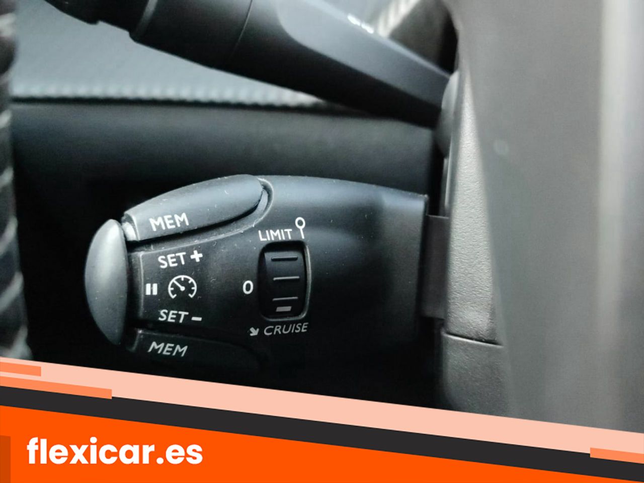 Foto Peugeot 208 9