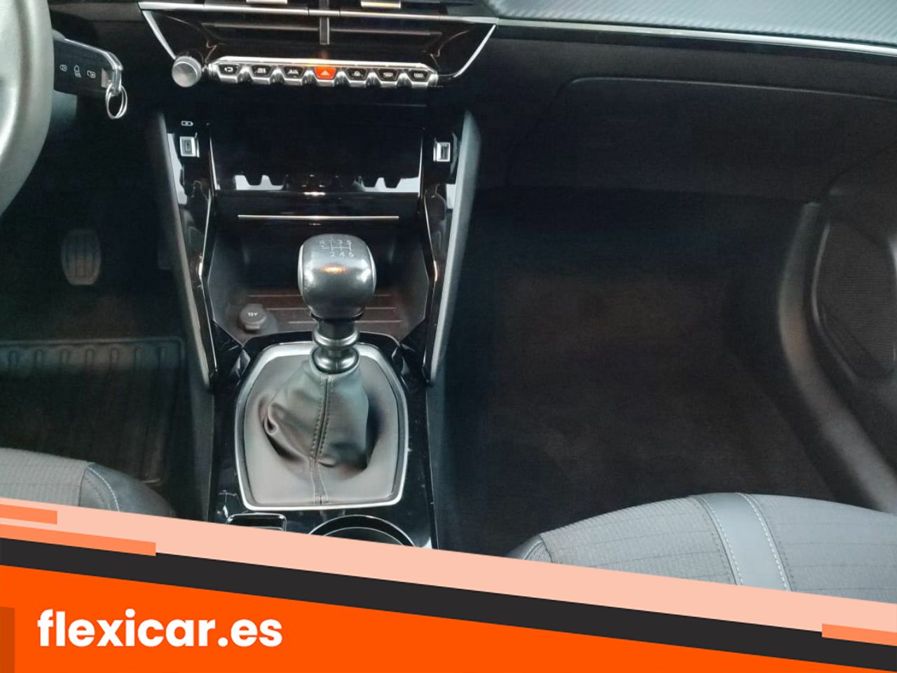 Foto Peugeot 208 14