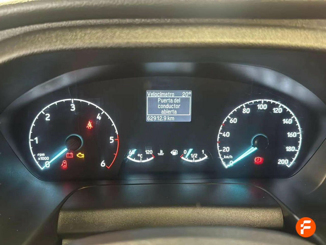 Foto Ford Tourneo Custom 12