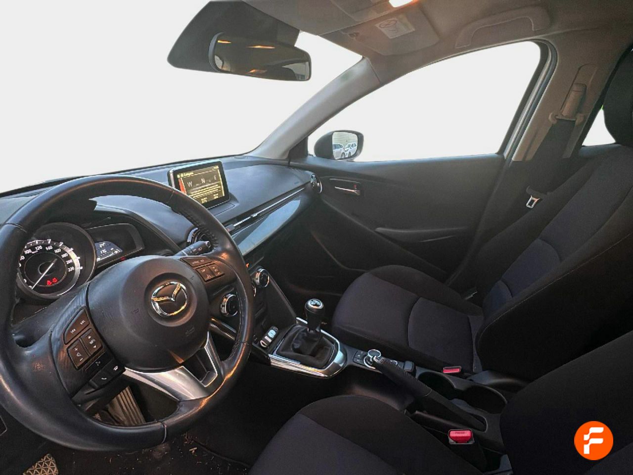 Foto Mazda Mazda2 12