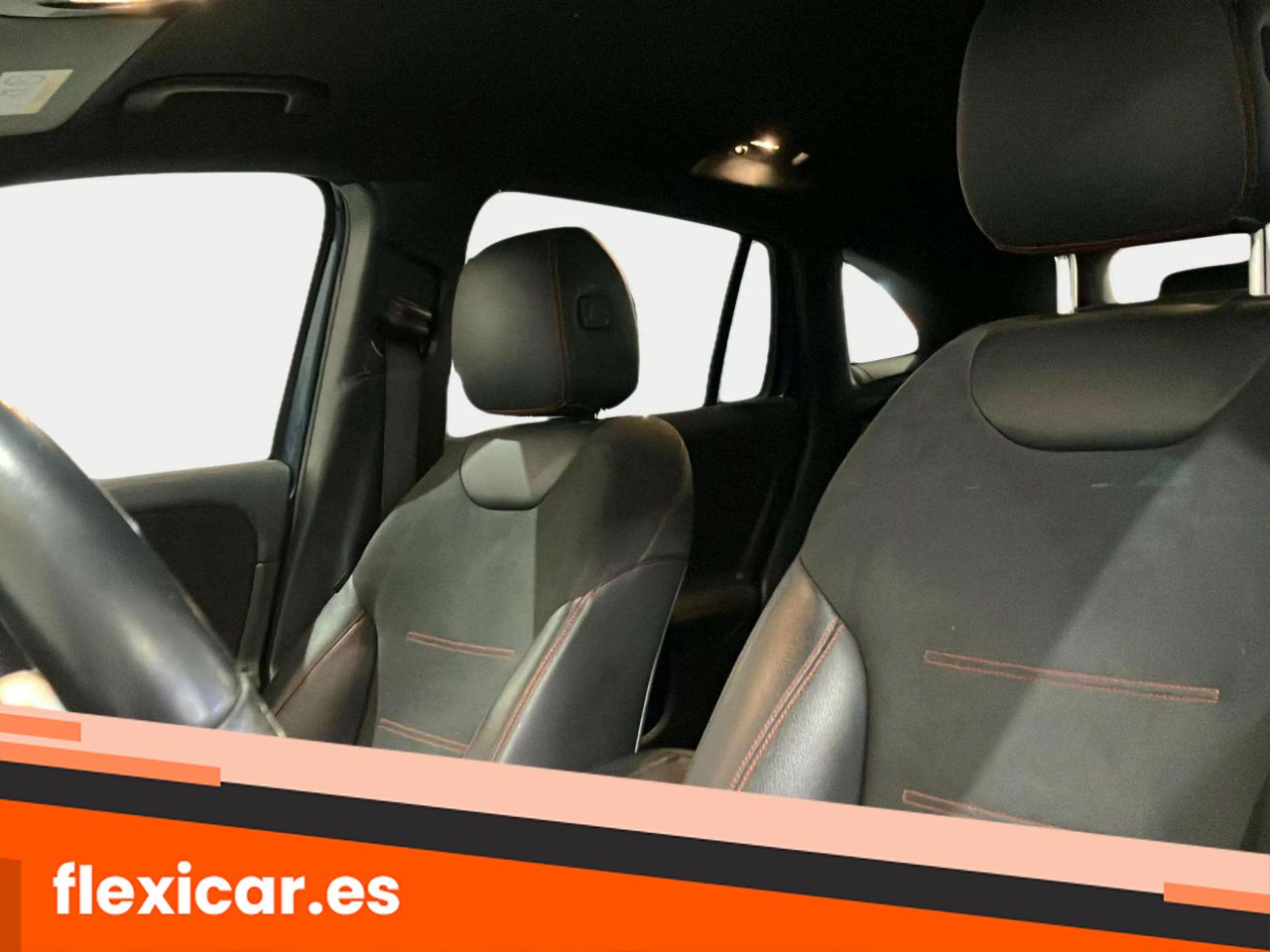 Foto Mercedes-Benz Clase GLA 11