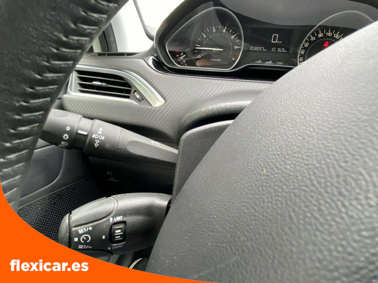 Foto Peugeot 2008 14