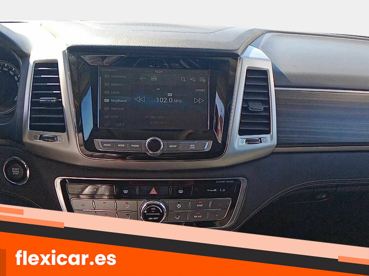 Foto SsangYong Rexton 11