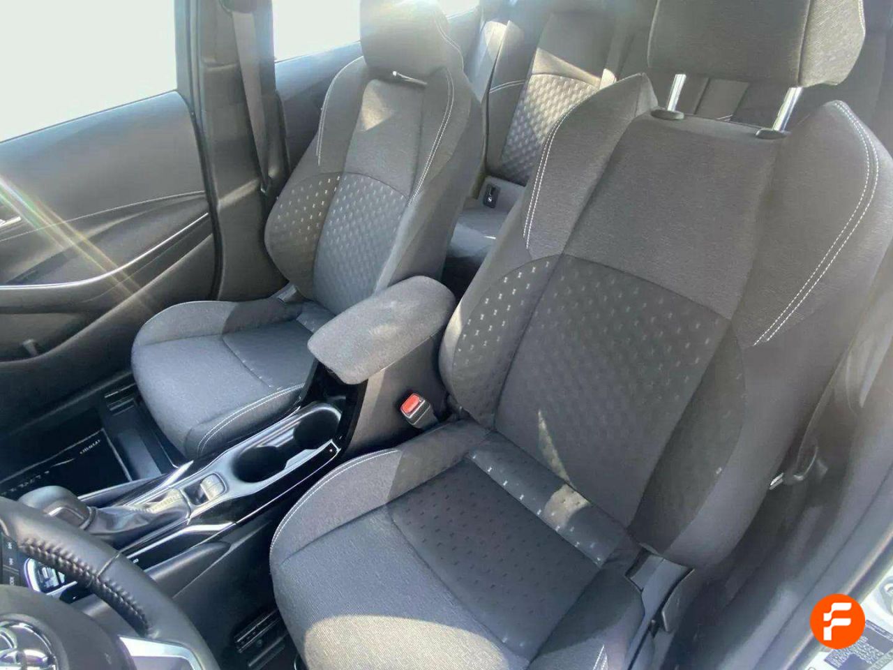 Foto Toyota Corolla 14