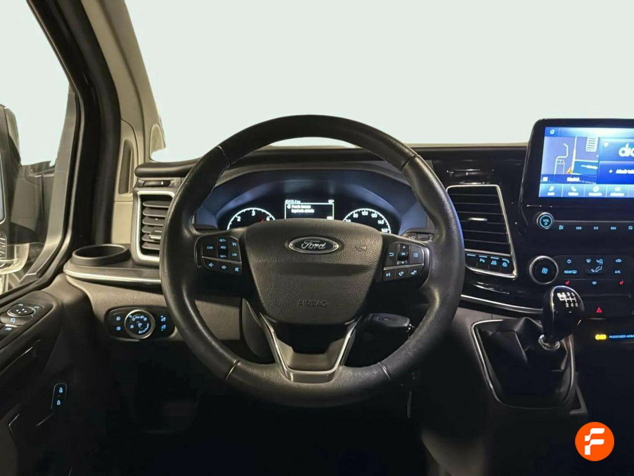 Foto Ford Tourneo Custom 9