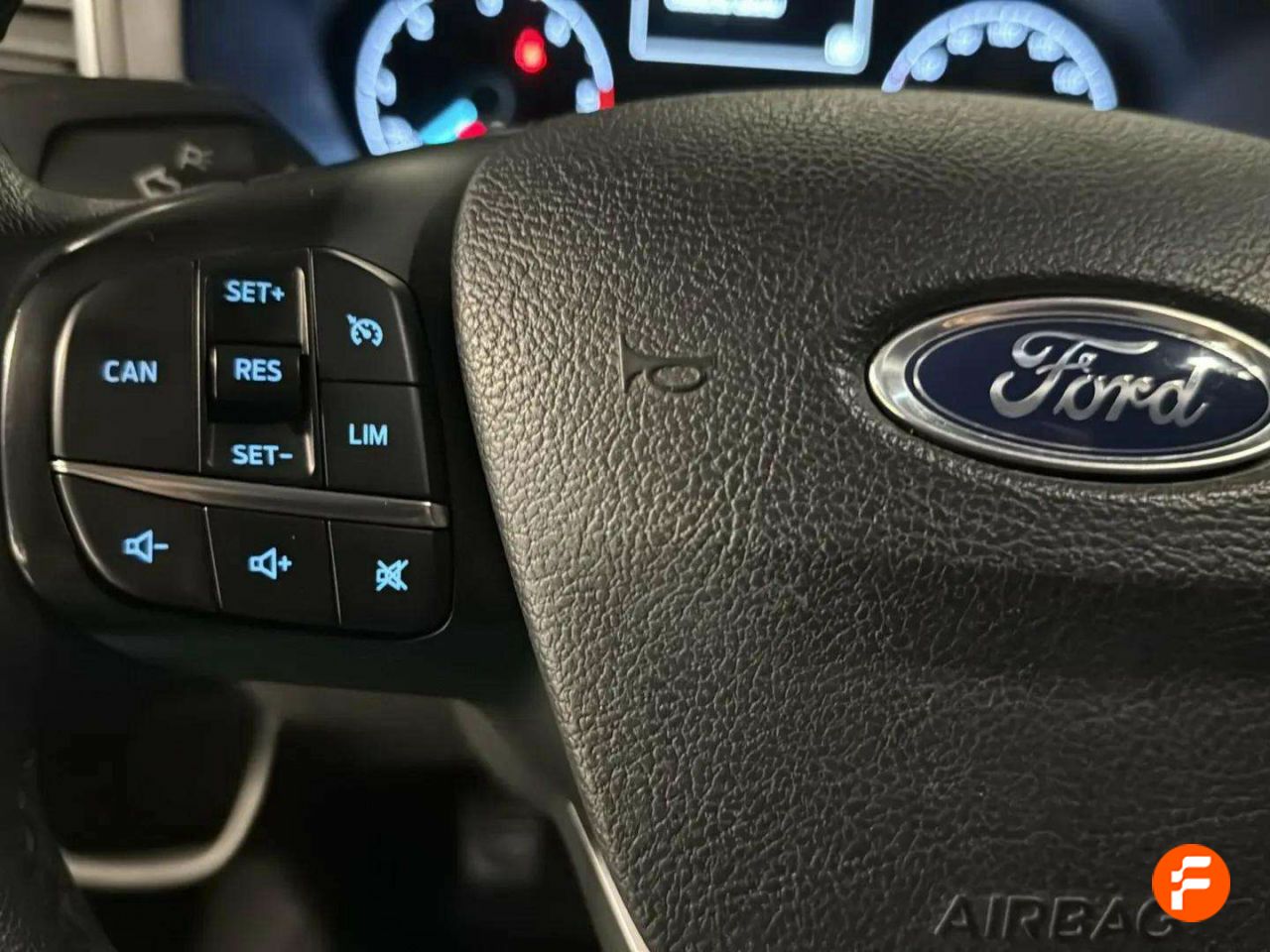 Foto Ford Tourneo Custom 14
