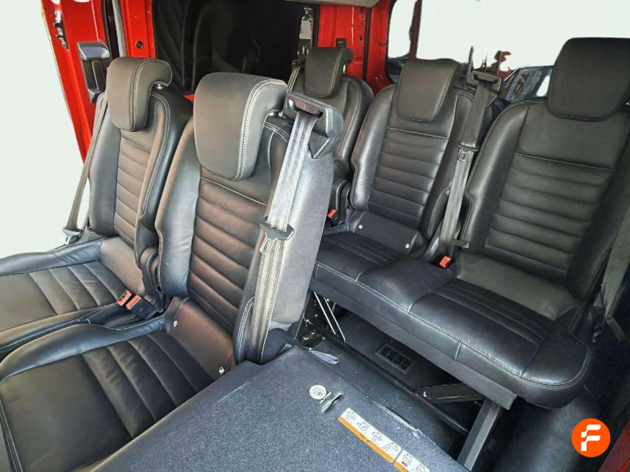 Foto Ford Tourneo Custom 22