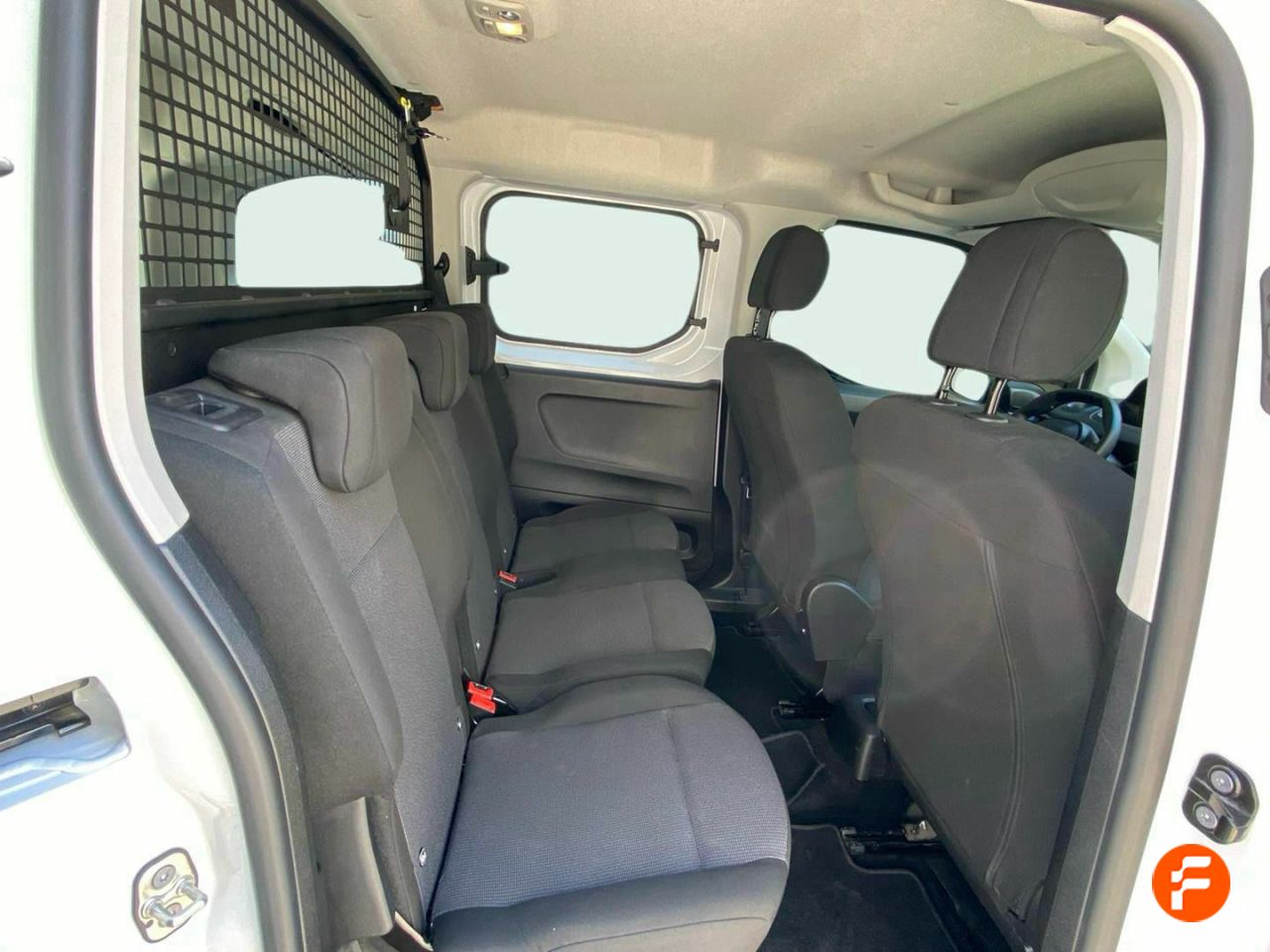 Foto Peugeot Rifter 14