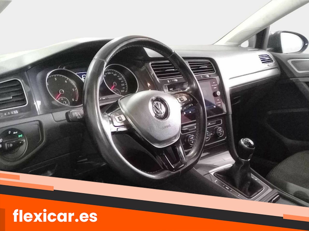 Foto Volkswagen Golf 16