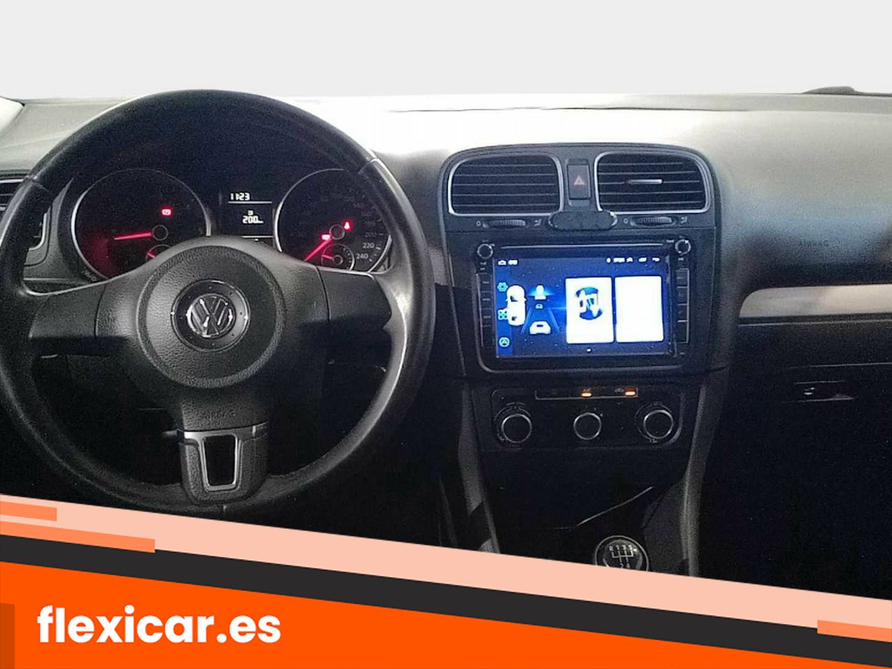 Foto Volkswagen Golf 8