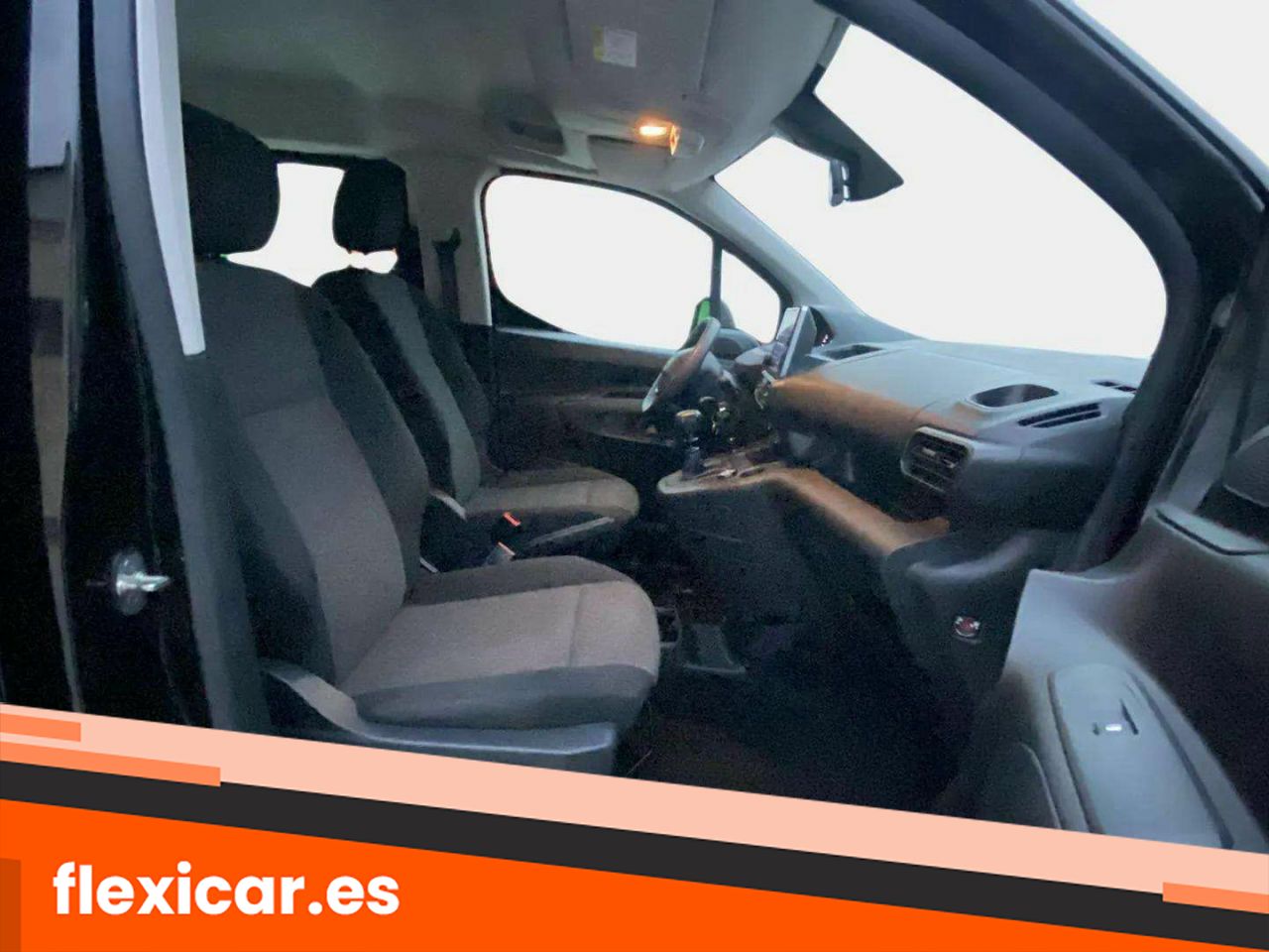 Foto Peugeot Rifter 14