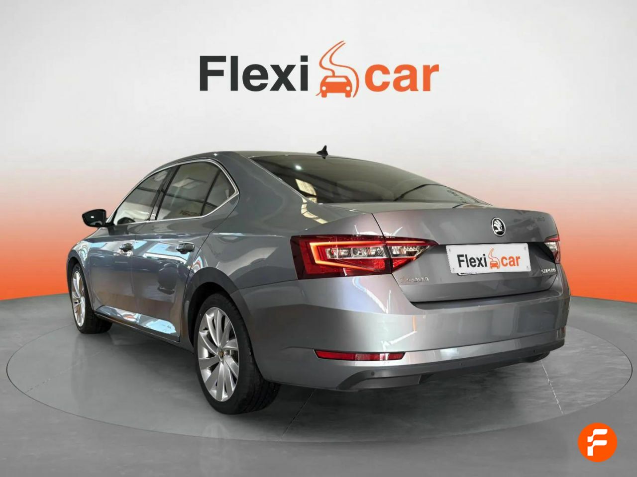 Foto Skoda Superb 5