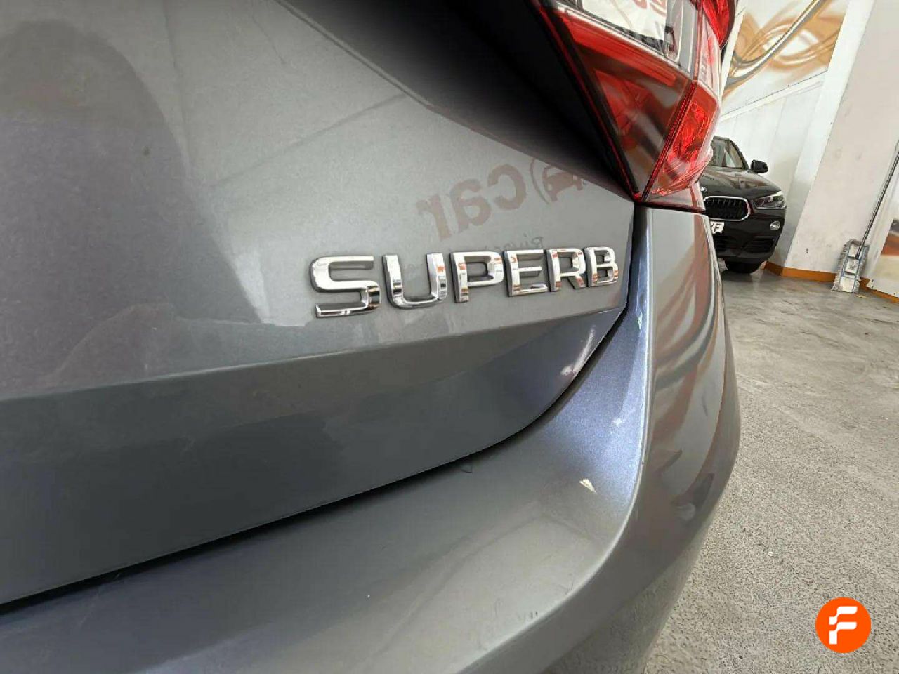 Foto Skoda Superb 18