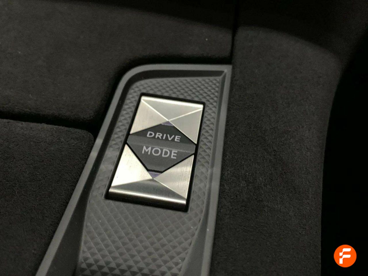 Foto DS Automobiles DS 7 22