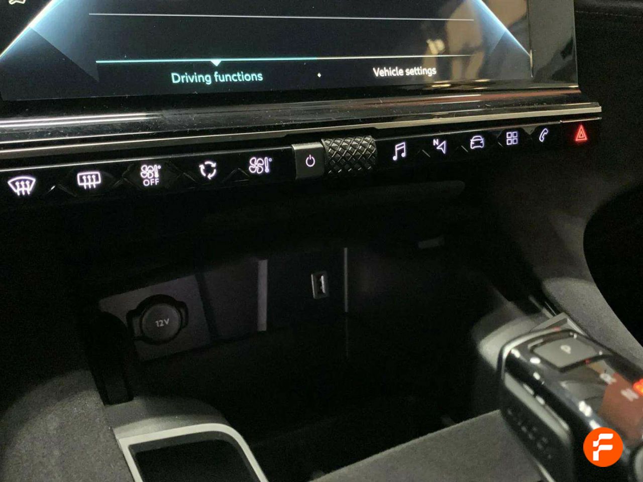 Foto DS Automobiles DS 7 27