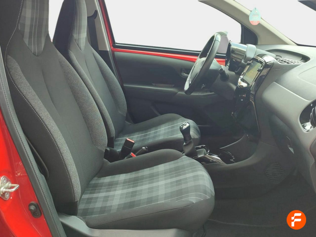 Foto Peugeot 108 17