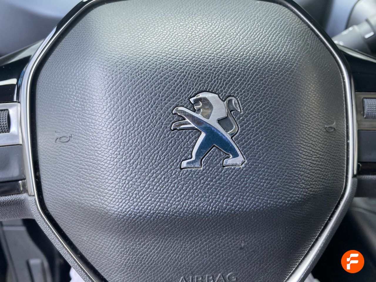 Foto Peugeot Rifter 16