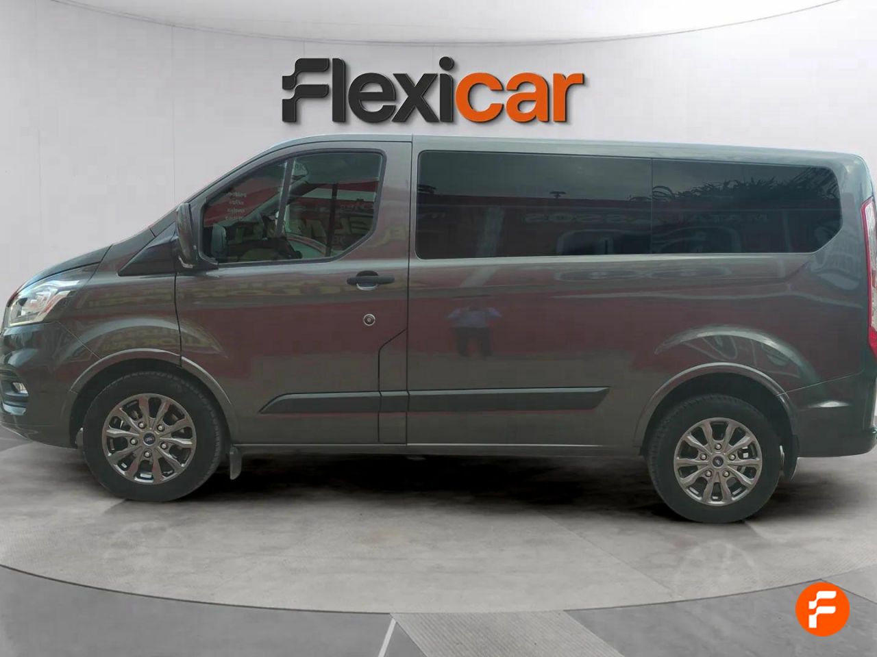 Foto Ford Tourneo Custom 4