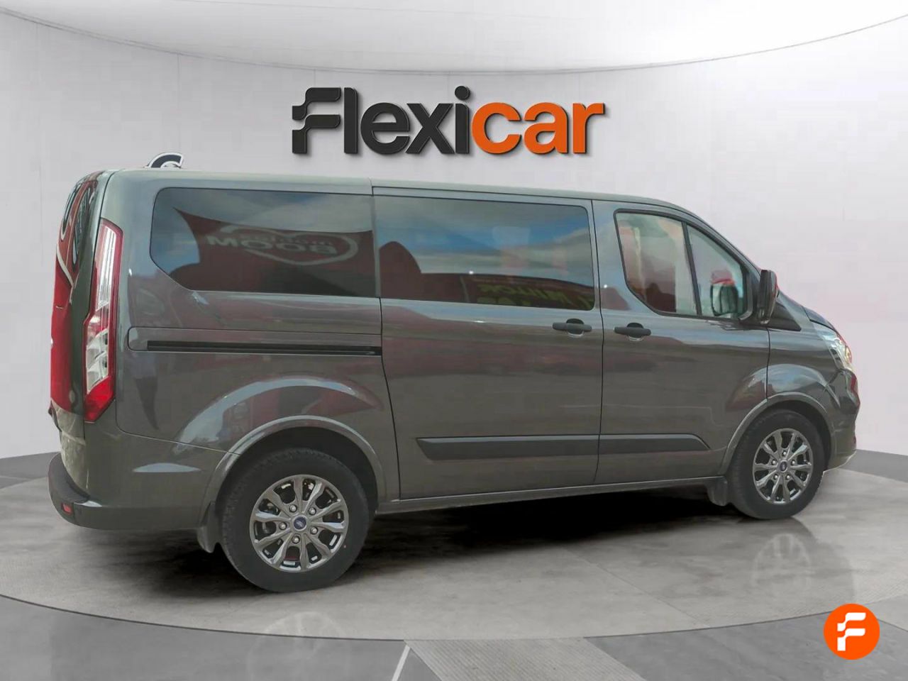 Foto Ford Tourneo Custom 10