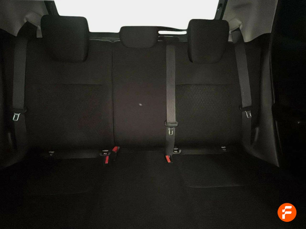 Foto Suzuki Swift 16
