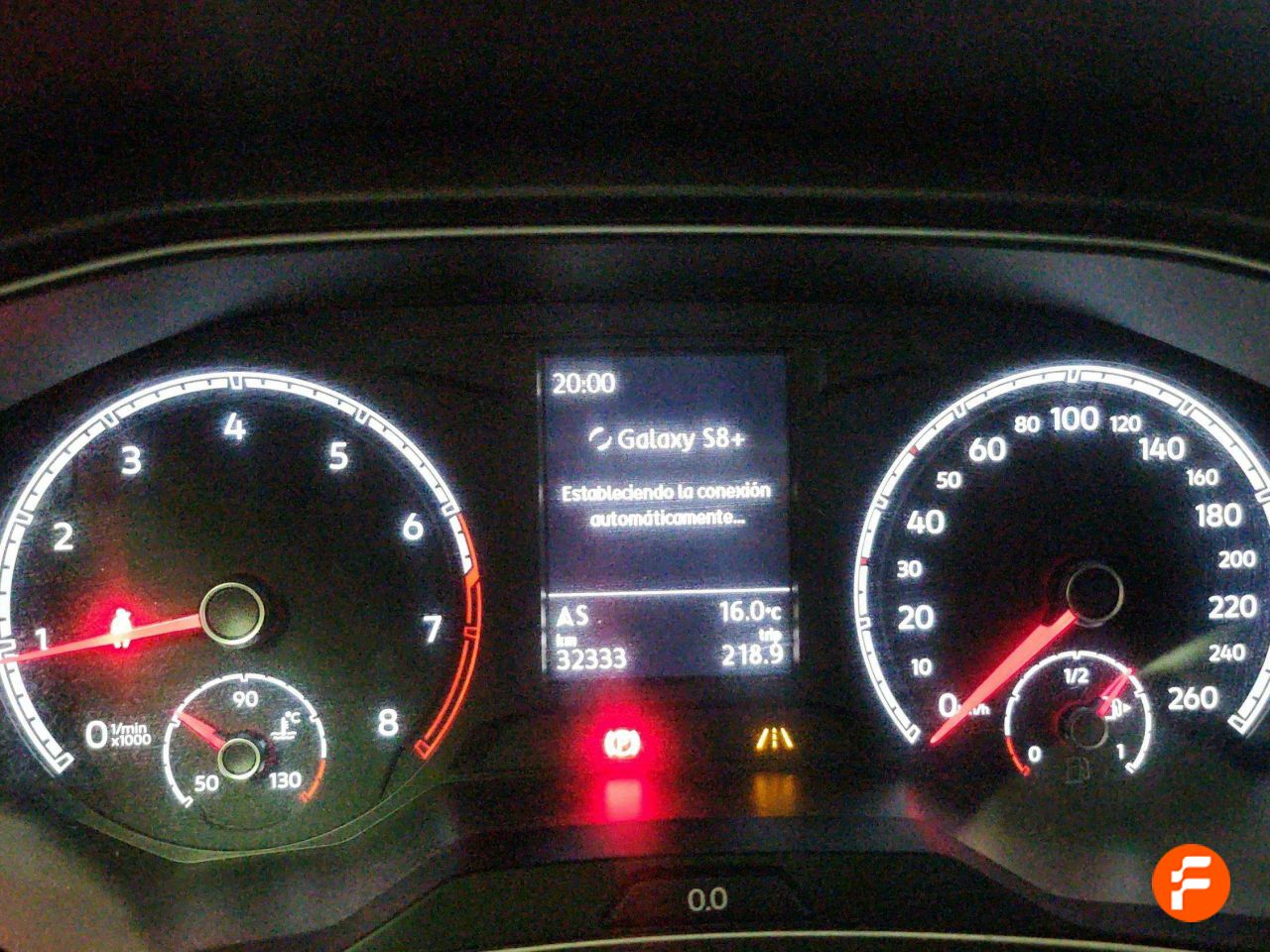 Foto Volkswagen T-Roc 11